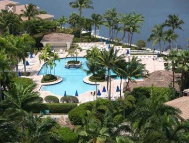 Enjoy breathtaking panoramic views of the Intracoastal Waterway