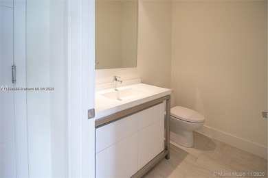 Amazing 1 Bed 1.5 Baths +Den Unit in exclusive Metropica One