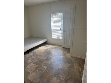 Exceptional 2 Bed, 1 bath home in Zephyrhills with NO HOA!!  NO