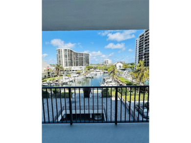 Experience Coastal Luxury Living Just Off A1A

Wake up to