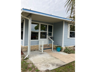 Updated 2/2 in desirable Lake Frances Estates 55+ neighborhood