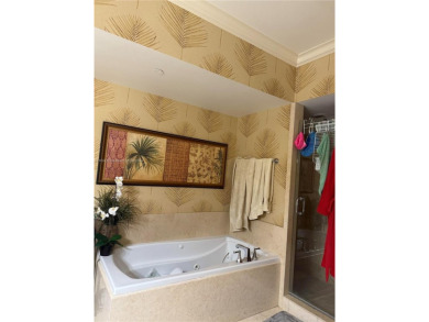 UNFURNISHED AND SPACIOUS THESE 3 BEDS 3 FULL BATHS. CONDO OFFERS