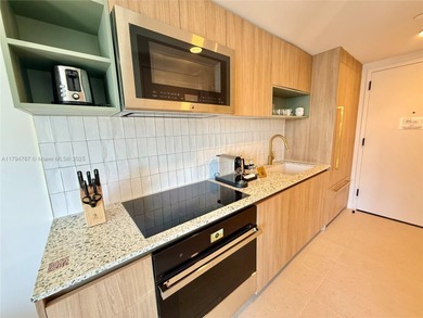 PRICE TO SELL. INCREDIBLE SOUTH VIEW TO MIAMI SKYLINE. NO RENTAL