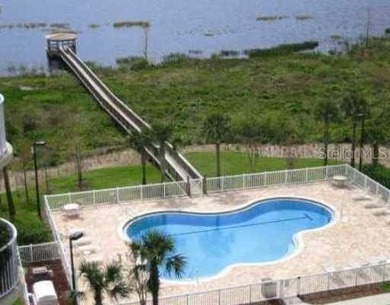 Gorgeous Turkey Lake frontage Condo on the 6th floor, bright