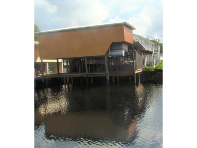 Motivated Seller....Bring Offers...  2bed/2bath Home.... Welcome