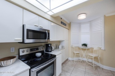 AN AMAZING OPPORTUNITY FOR INVESTORS. The unit directly below