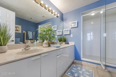 AN AMAZING OPPORTUNITY FOR INVESTORS. The unit directly below