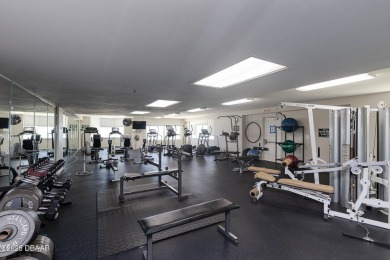 AN AMAZING OPPORTUNITY FOR INVESTORS. The unit directly below