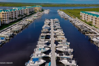 Exclusive Top-Floor Condo with River Views - Your Harbour