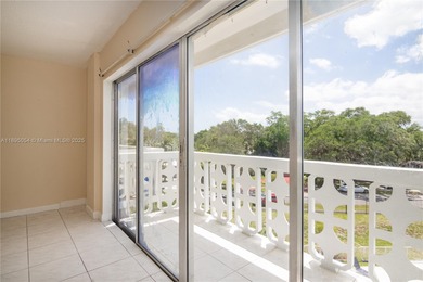 Spacious 2BD / 2BA condo in North Miami, very safe community