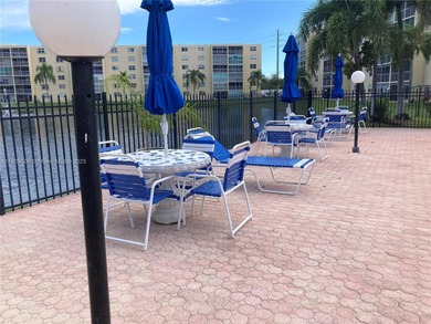 Nice complex East of US1 2 Bedrooms 2 full Bathrooms furnished