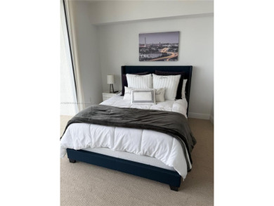 Enjoy one of the best bays views in the area from this