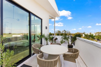 Welcome to an unparalleled urban oasis in St. Petersburg, FL