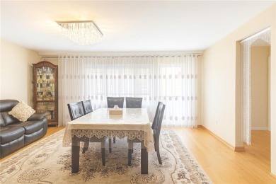 Beautiful 3-Bedroom, 2-Bathroom Condo in Brighton Beach
Welcome