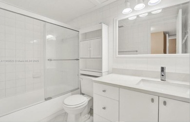 Welcome to Keystone Harbor Club! Newly renovated, spacious 1BD/1