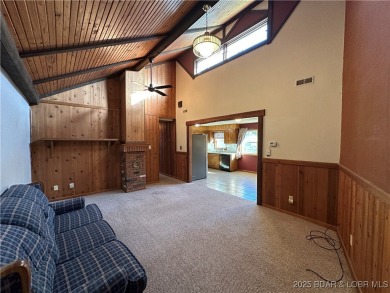 Charming 3 bed, 1.5 bath earth contact home on a quiet dead-end