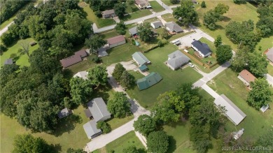 Charming 3 bed, 1.5 bath earth contact home on a quiet dead-end