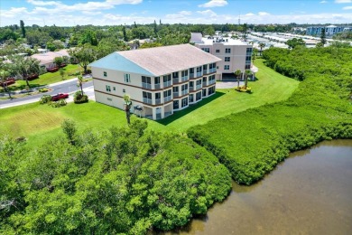 STUNNING 3BR/3BA END-UNIT TOWNHOUSE WITH OVERSIZED GARAGE &
