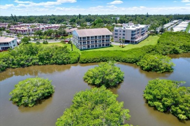 STUNNING 3BR/3BA END-UNIT TOWNHOUSE WITH OVERSIZED GARAGE &