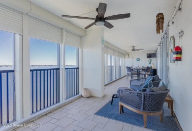 This 7th floor gated community offers breathtaking river views