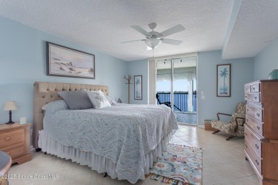 This 7th floor gated community offers breathtaking river views