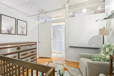 Bright, move-in ready 2BD/2BA loft in University Village with
