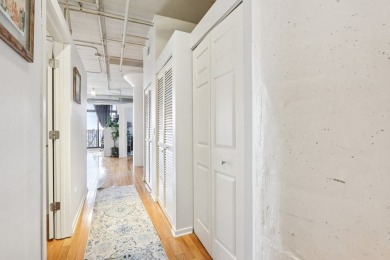 Bright, move-in ready 2BD/2BA loft in University Village with