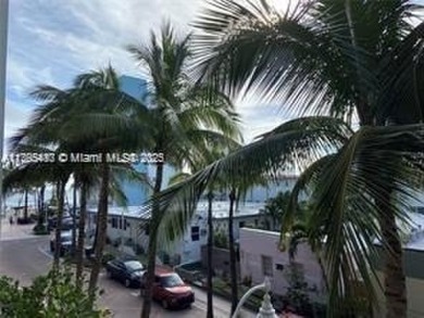 Great Investment 1 bed, 1 bath condo unit at Costa Hollywood