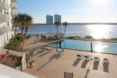 WELCOME TO THE SOUGHT AFTER BAYSHORE BATH & TENIS CLUB! ENJOY