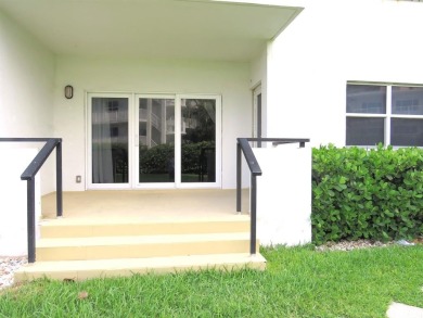 Steps from the Beach!
Wake up to the sound of the ocean--this