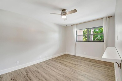 Live on this beautiful & unique secure island in the heart of Ft