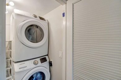 Live on this beautiful & unique secure island in the heart of Ft