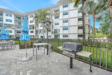 Live on this beautiful & unique secure island in the heart of Ft