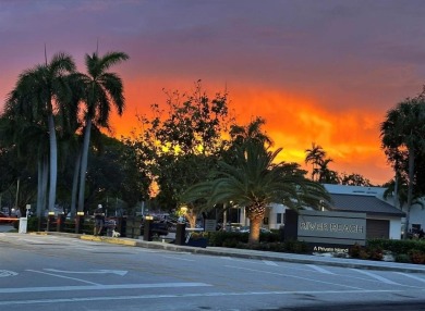 Live on this beautiful & unique secure island in the heart of Ft