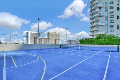 Beautiful 2 bedroom, 2 bath corner apartment with a den that can