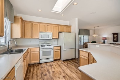 STUNNING JEFFERSON MODEL IN SUN CITY ANTHEM, 2 BEDROOMS, 2