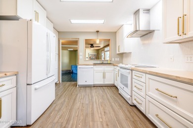 Fantastic Highly Sought after Venture Out Home! You need to