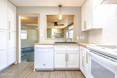 Fantastic Highly Sought after Venture Out Home! You need to