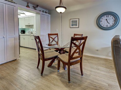 Welcome to your slice of Florida paradise! This beautiful