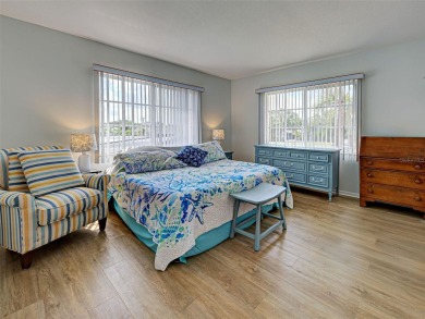 Welcome to your slice of Florida paradise! This beautiful