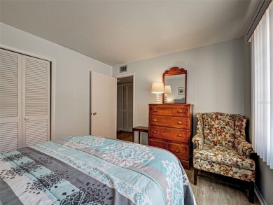 Welcome to your slice of Florida paradise! This beautiful