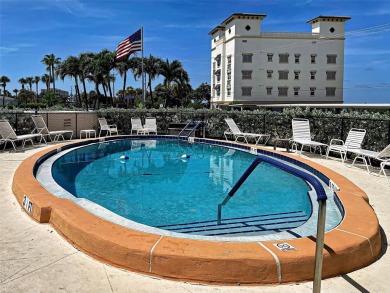 Welcome to your slice of Florida paradise! This beautiful