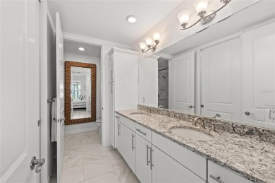 Welcome to beautiful One Particular Harbour located in Harbour