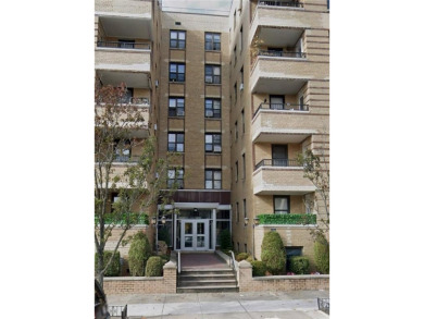 Manhattan Beach- Spacious and bright 2-bedroom, 1-bathroom