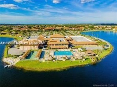 WELCOME TO A PRESTIGIOUS 55+ COMMUNITY LOCATED IN PEMBROKE PINES