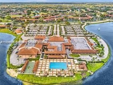 WELCOME TO A PRESTIGIOUS 55+ COMMUNITY LOCATED IN PEMBROKE PINES