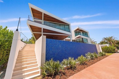 Stunning Bay/Canal Contemporary Residence- 100+ ft on deep water