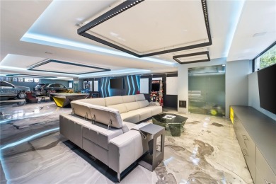 Stunning Bay/Canal Contemporary Residence- 100+ ft on deep water