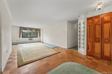 Commuter's dream with assigned garage parking! Large 2 bedrooms