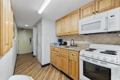 Stunning views from this ocean view one bedroom unit. This unit